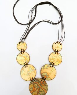 Collar Fiorella en hoja de oro azul